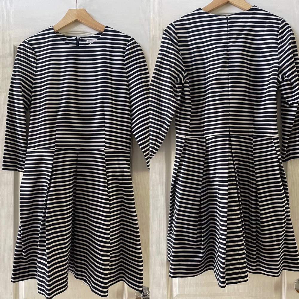GAP navy and white stretch striped skater dress size 10